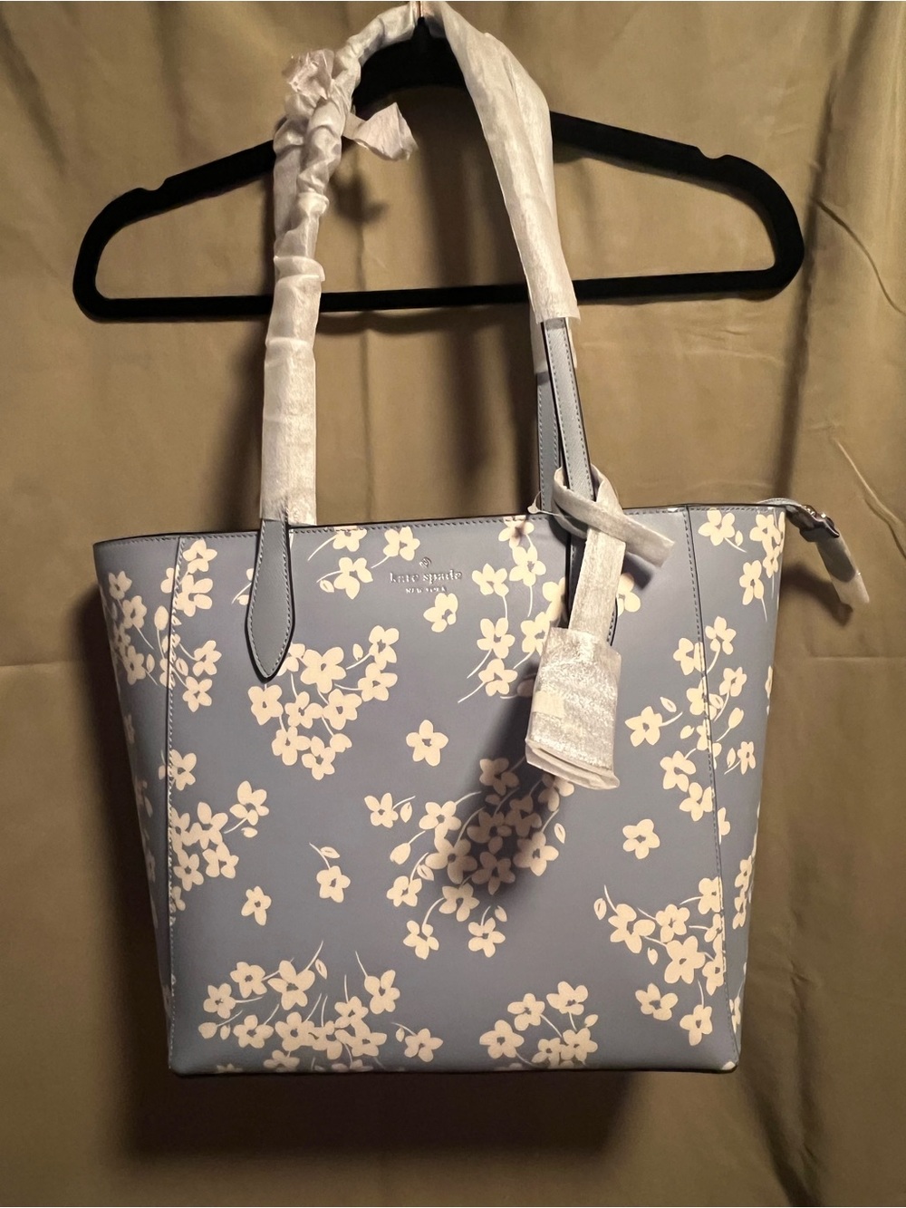 kate spade light blue floral tote with cream blossoms and wallet